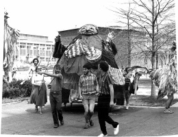 67 Ralph Lee with Ellen Korner, Robert Friedman and Mettawee River Puppet Theatre